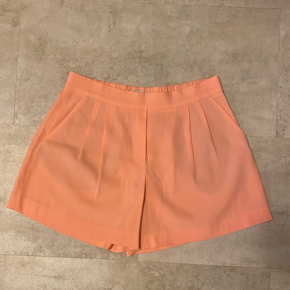 Aritzia light coral shorts